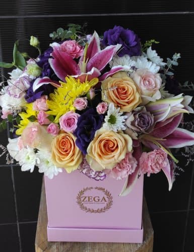 Karışık Çiçek Kutusu